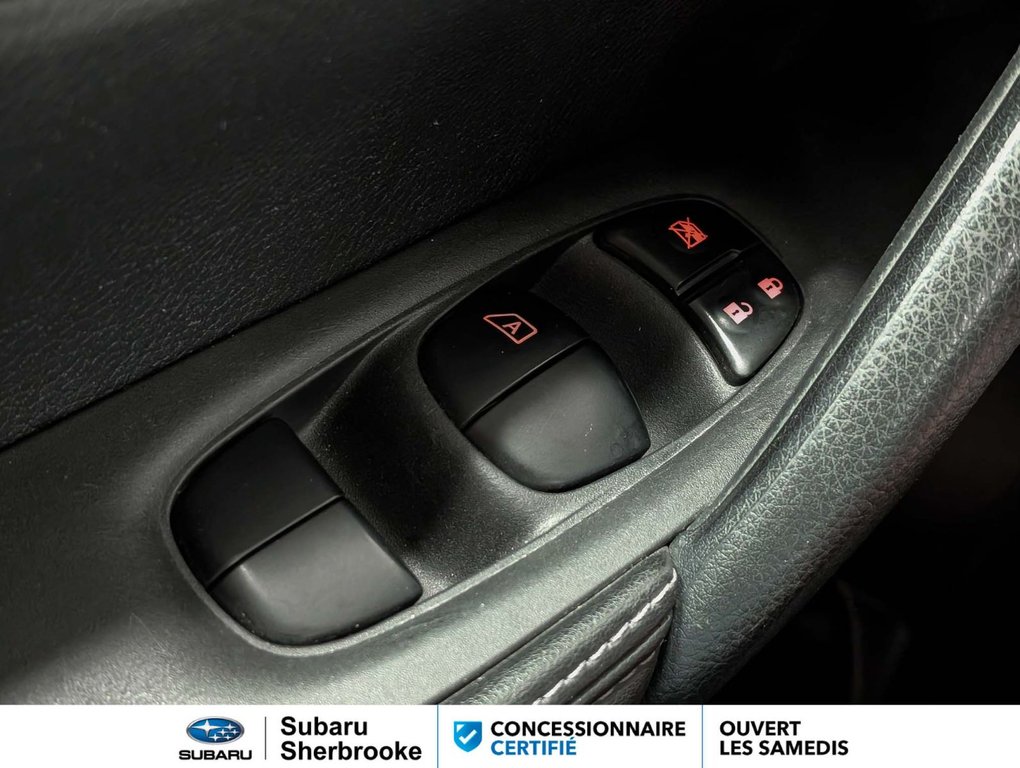 2021 Nissan Qashqai S in Sherbrooke, Quebec - 17 - w1024h768px