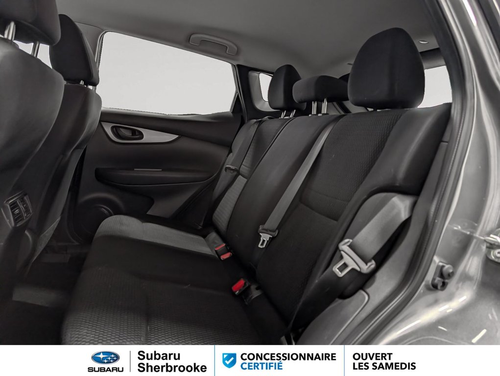 2021 Nissan Qashqai S in Sherbrooke, Quebec - 9 - w1024h768px