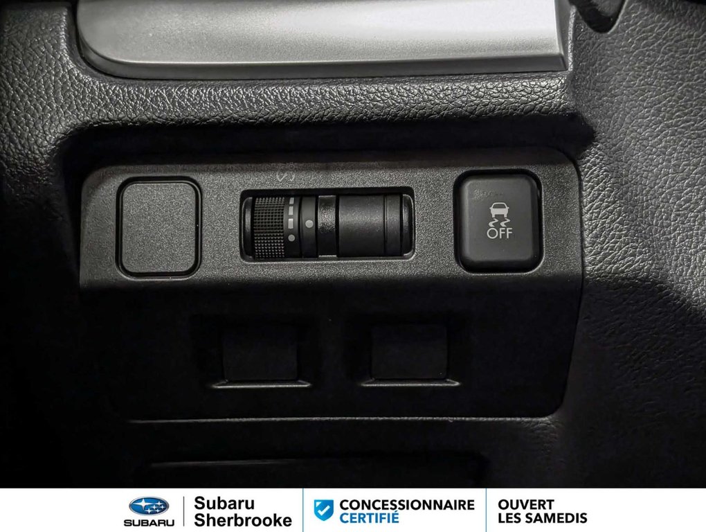 2016 Subaru Crosstrek in Sherbrooke, Quebec - 17 - w1024h768px