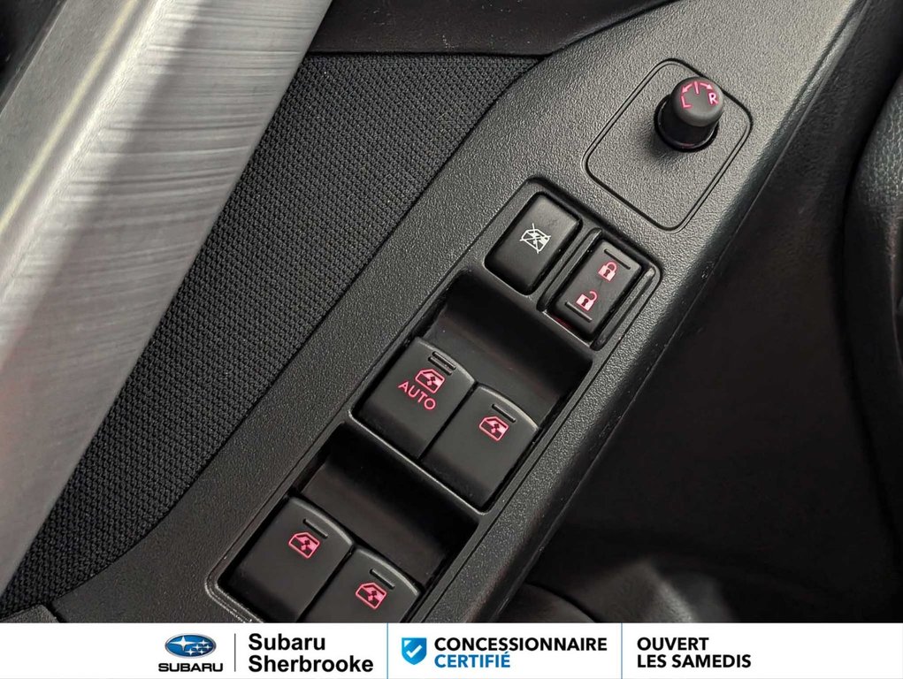 2016 Subaru Forester i Convenience in Sherbrooke, Quebec - 18 - w1024h768px