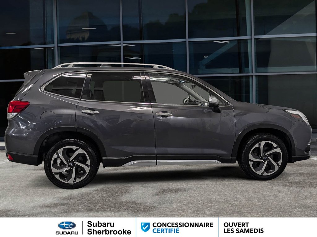 2022 Subaru Forester Premier in Sherbrooke, Quebec - 6 - w1024h768px