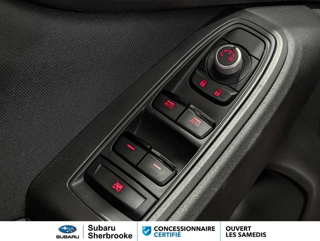 2017 Subaru Impreza Touring in Sherbrooke, Quebec - 18 - w1024h768px