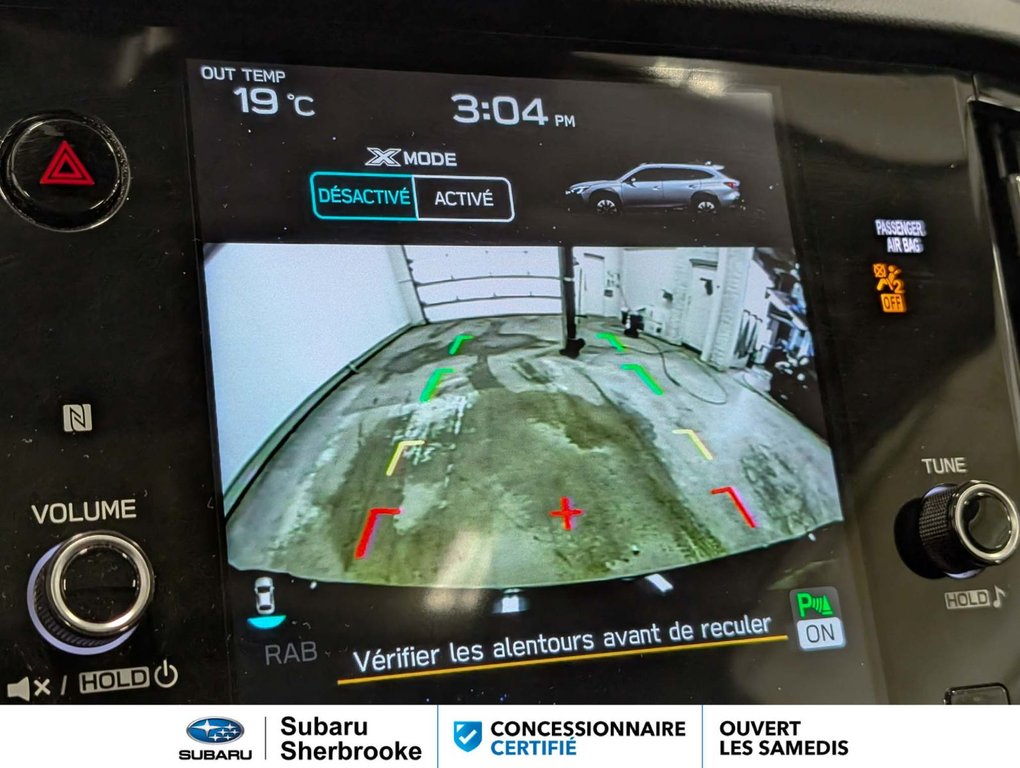 2023 Subaru Outback Premier XT in Sherbrooke, Quebec - 13 - w1024h768px