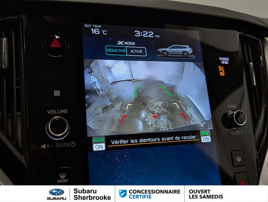 2024 Subaru Outback Touring AWD in Sherbrooke, Quebec - 12 - w1024h768px
