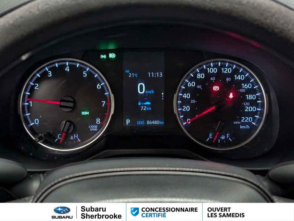 2022 Toyota RAV4 LE in Sherbrooke, Quebec - 18 - w1024h768px