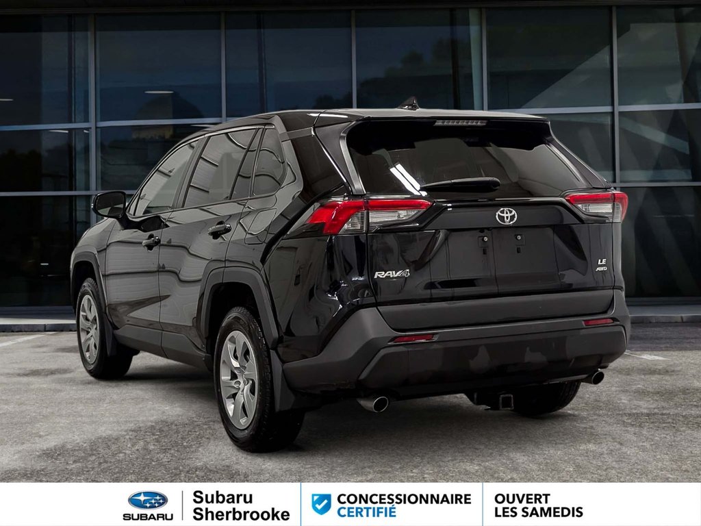 2022 Toyota RAV4 LE in Sherbrooke, Quebec - 3 - w1024h768px