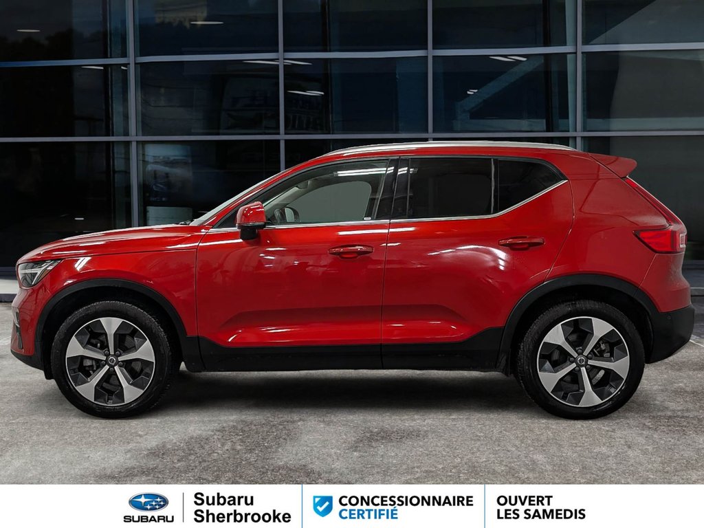 2025 Volvo XC40 Plus Bright Theme in Sherbrooke, Quebec - 3 - w1024h768px