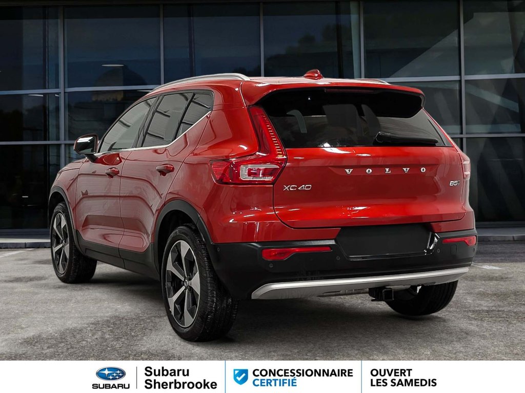 2025 Volvo XC40 Plus Bright Theme in Sherbrooke, Quebec - 5 - w1024h768px