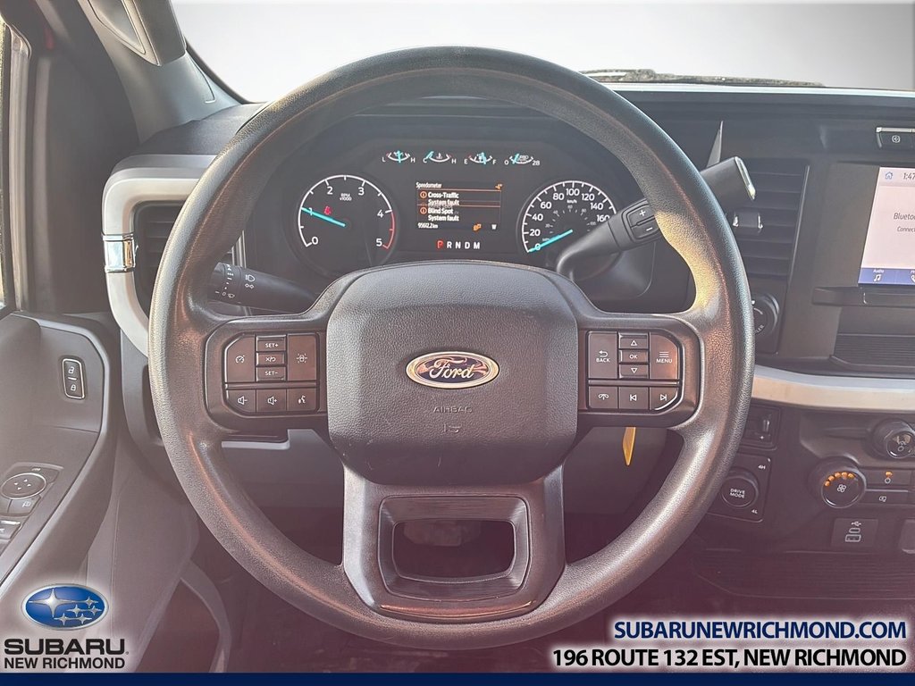 Ford Super Duty F-450 DRW XLT cabine 6 places 4RM caisse de 8 pi 2023 à New Richmond, Québec - 21 - w1024h768px