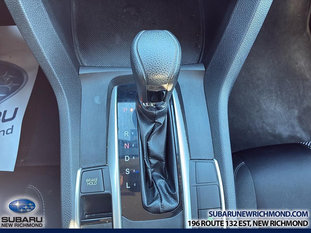 Honda Civic Sedan LX 2017 à New Richmond, Québec - 15 - w1024h768px