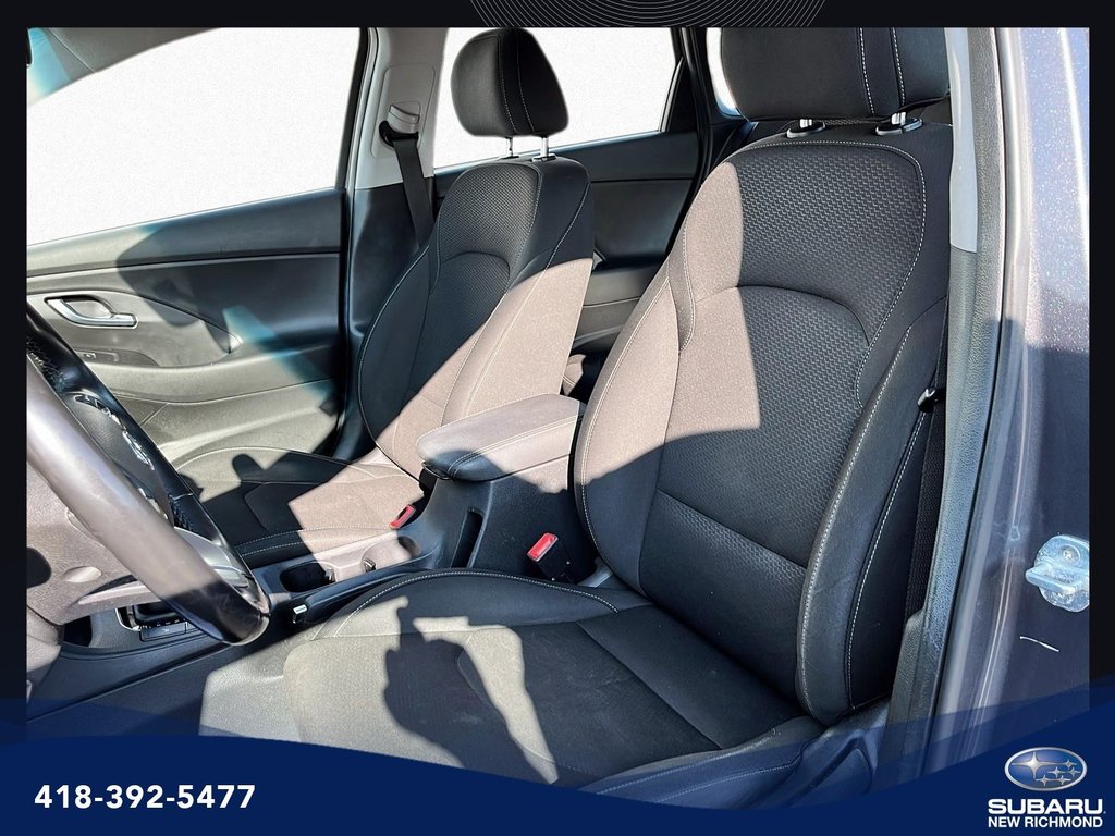 Hyundai Elantra GT GL 2018 à New Richmond, Québec - 9 - w1024h768px