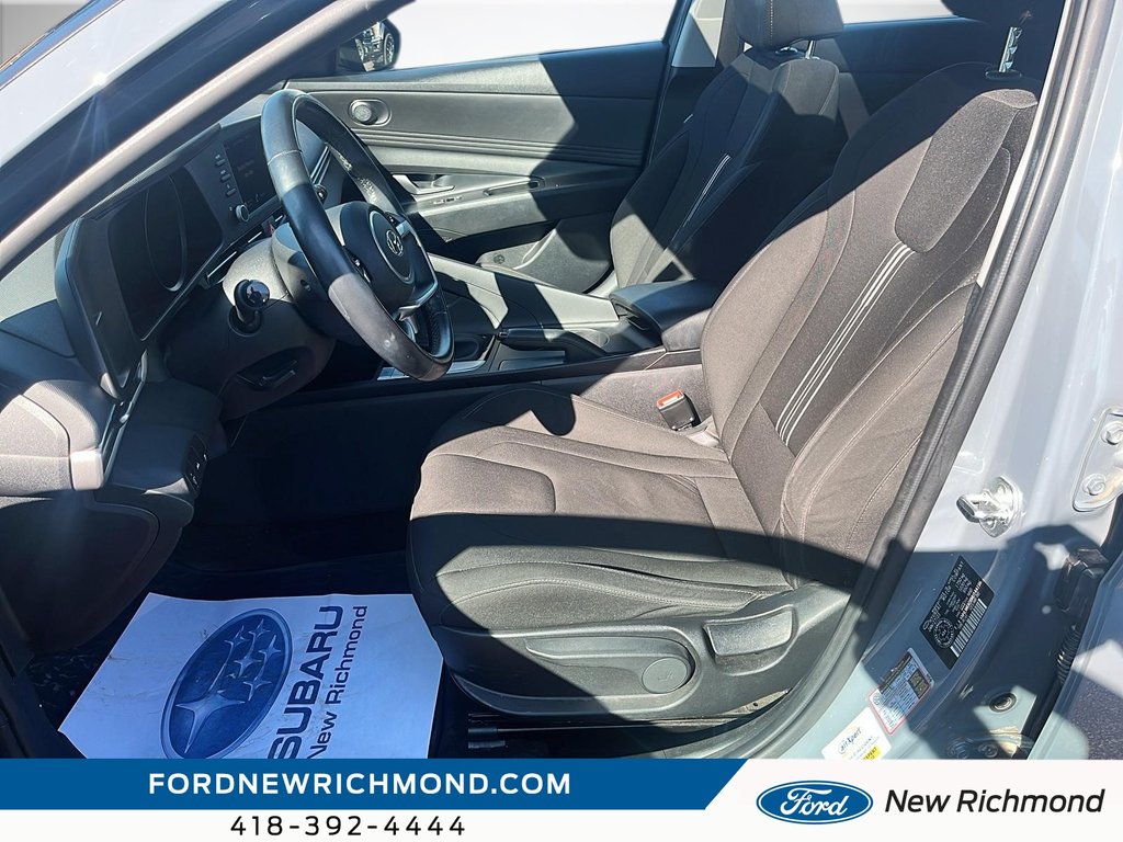 Hyundai Elantra Preferred 2021 à New Richmond, Québec - 8 - w1024h768px