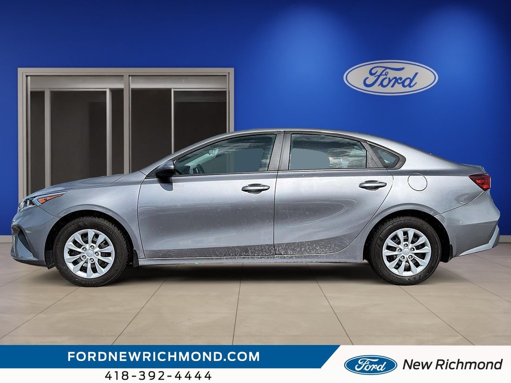Kia Forte LX IVT 2024 à New Richmond, Québec - 6 - w1024h768px