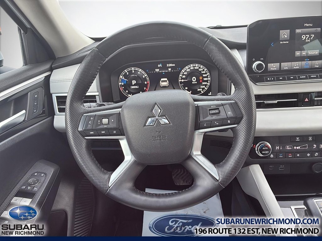 Mitsubishi Outlander SEL S-AWC 2023 à New Richmond, Québec - 23 - w1024h768px