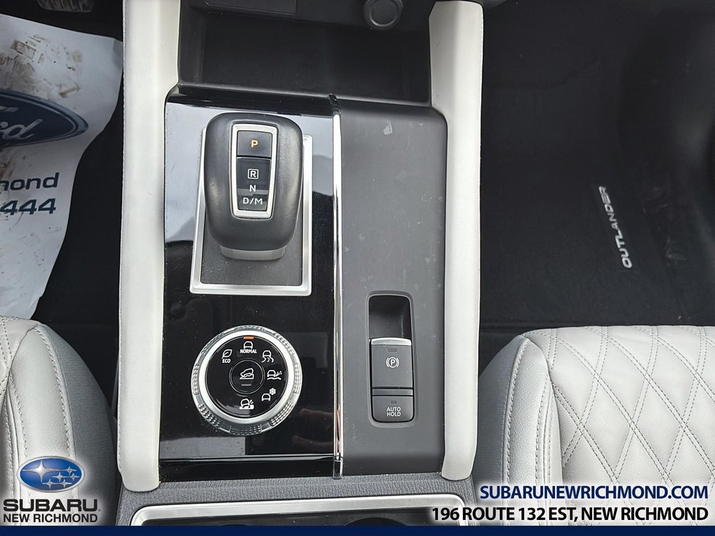 Mitsubishi Outlander SEL S-AWC 2023 à New Richmond, Québec - 29 - w1024h768px