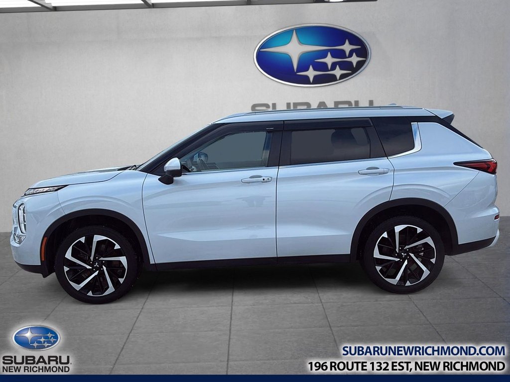 Mitsubishi Outlander SEL S-AWC 2023 à New Richmond, Québec - 9 - w1024h768px