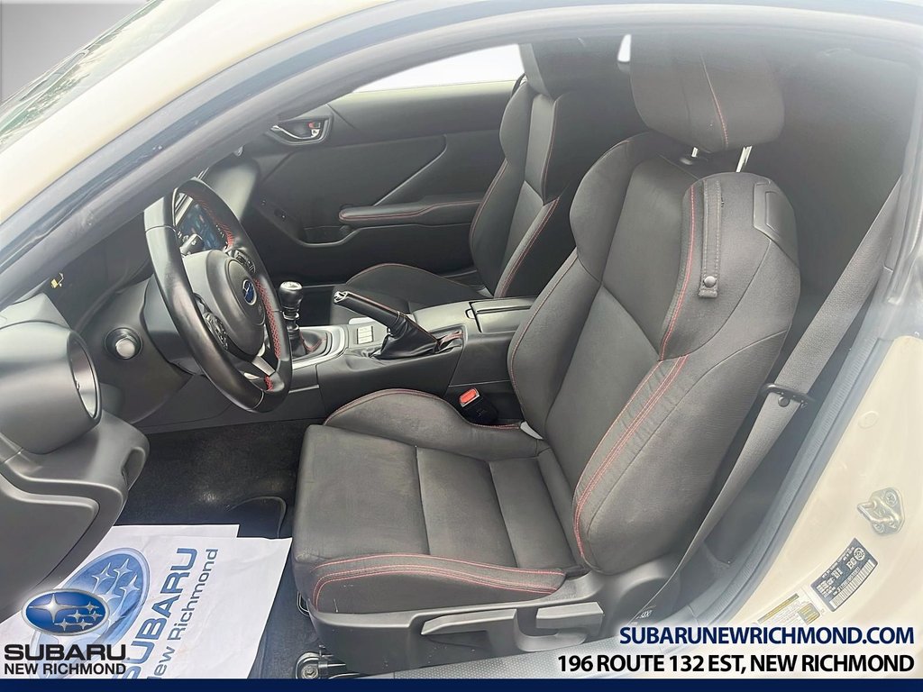 2024 Subaru BRZ base in New Richmond, Quebec - 8 - w1024h768px