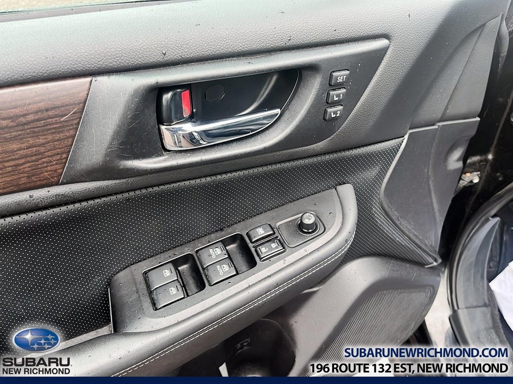 Subaru Legacy 2.5i w/Limited Pkg 2015 à New Richmond, Québec - 11 - w1024h768px