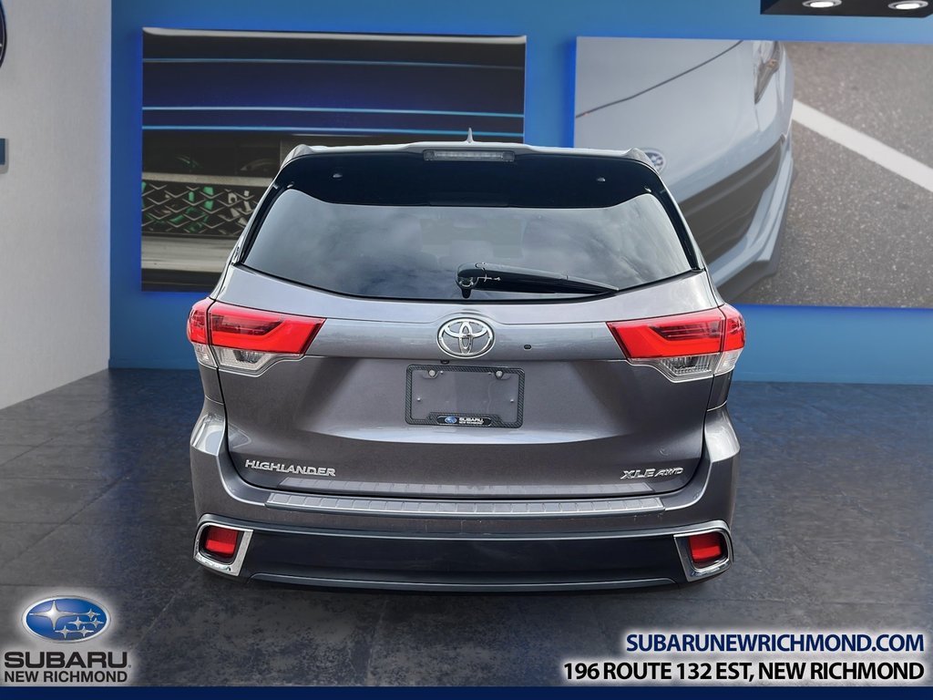 2019 Toyota Highlander XLE in New Richmond, Quebec - 3 - w1024h768px