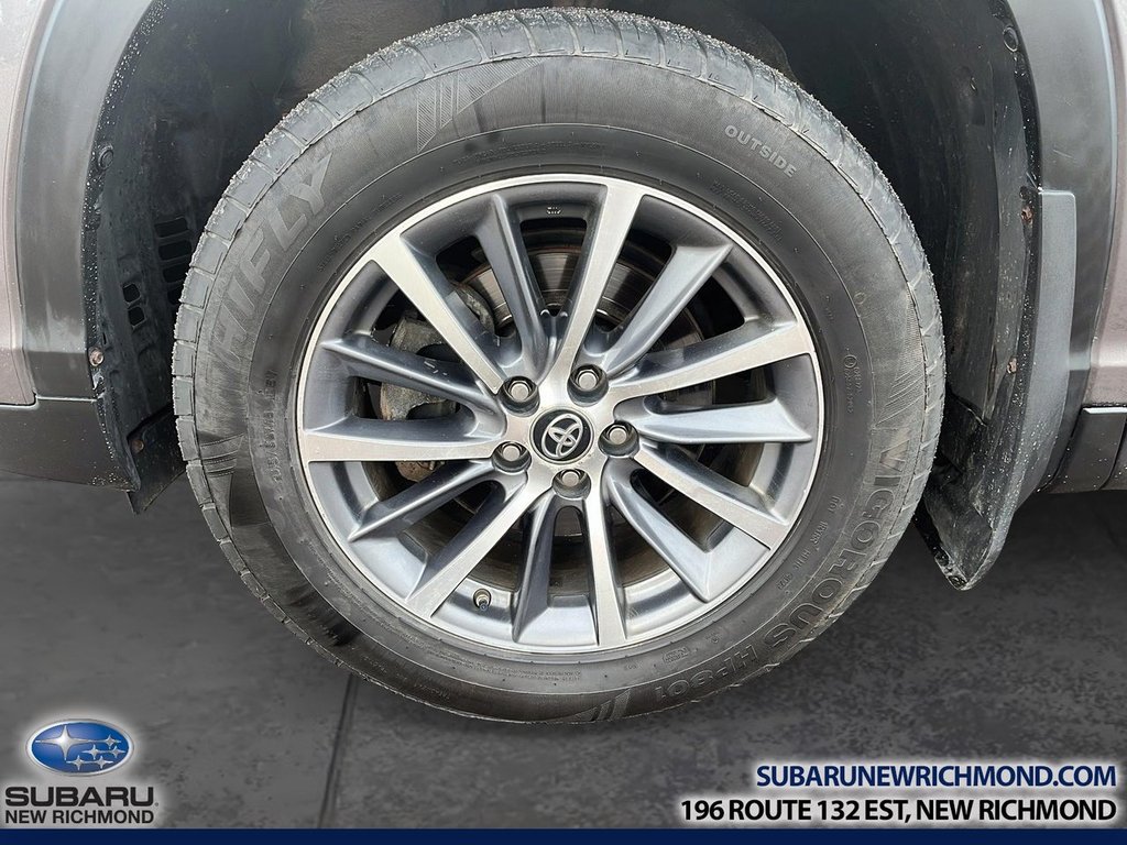 2019 Toyota Highlander XLE in New Richmond, Quebec - 8 - w1024h768px