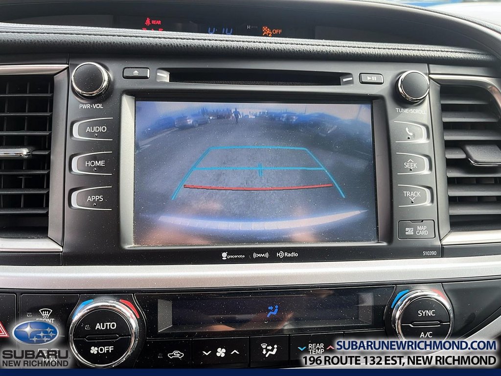 2019 Toyota Highlander XLE in New Richmond, Quebec - 16 - w1024h768px