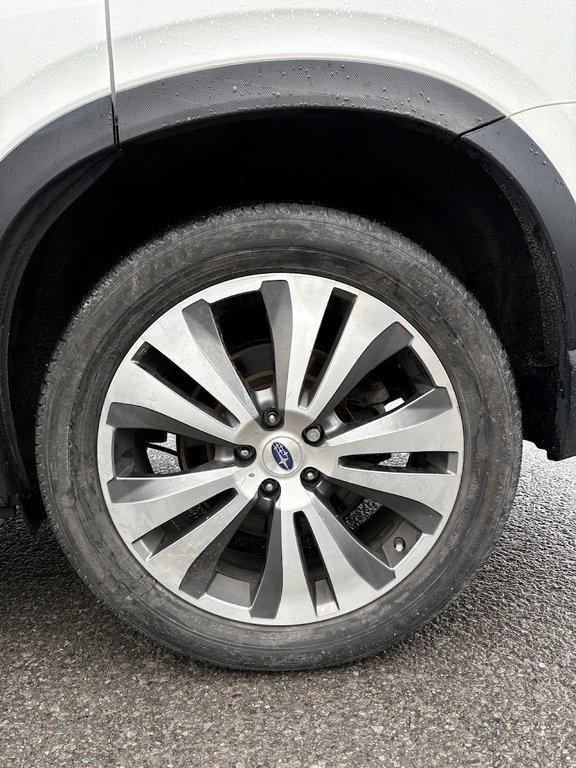 2022 Subaru Ascent Limited in Kingston, Ontario - 6 - w1024h768px
