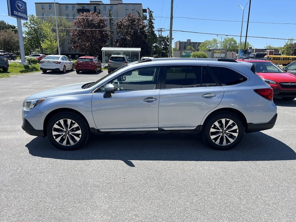 2018 Subaru Outback Premier in Kingston, Ontario - 2 - w1024h768px