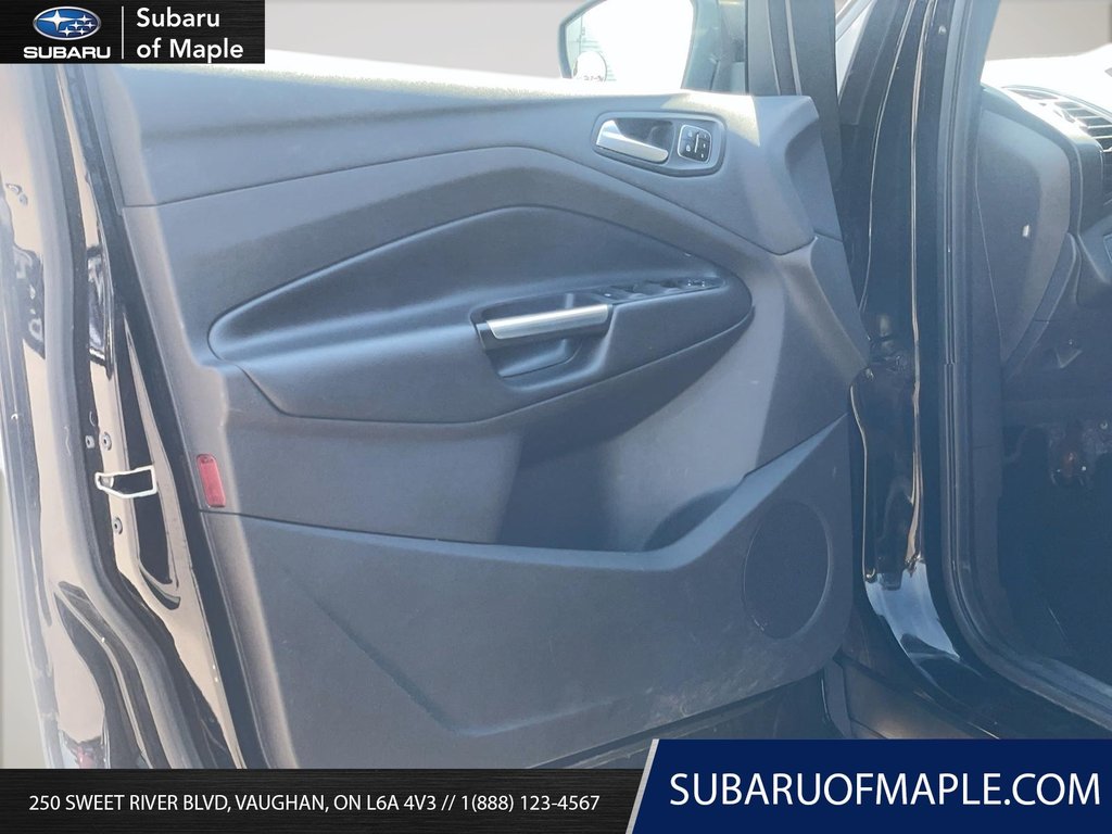 2017 Ford Escape Titanium - FWD in Vaughan, Ontario - 11 - w1024h768px