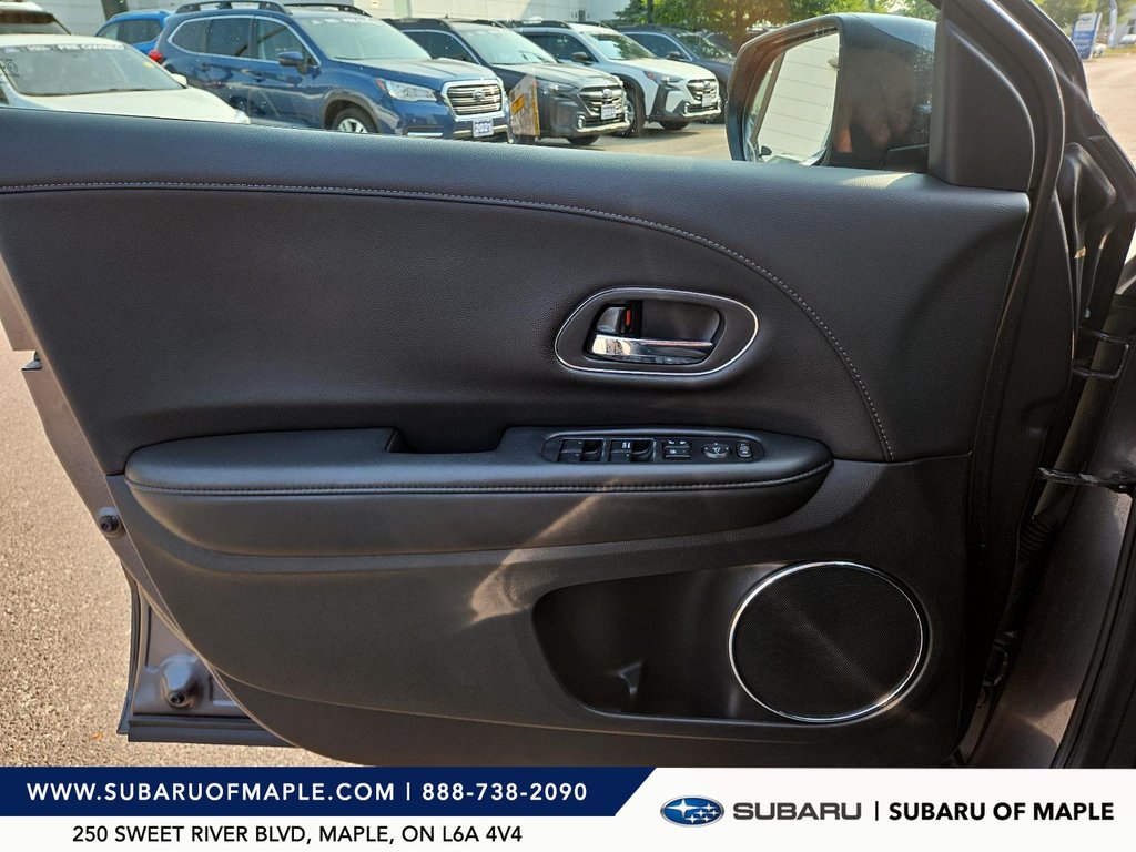 2021 Honda HR-V Touring 4WD in Vaughan, Ontario - 10 - w1024h768px