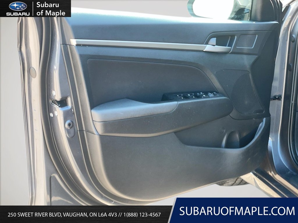 2017 Hyundai Elantra Sedan GLS in Vaughan, Ontario - 12 - w1024h768px
