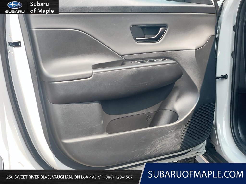 2024 Hyundai Kona 1.6T N Line AWD w/Two-Tone Roof in Vaughan, Ontario - 12 - w1024h768px