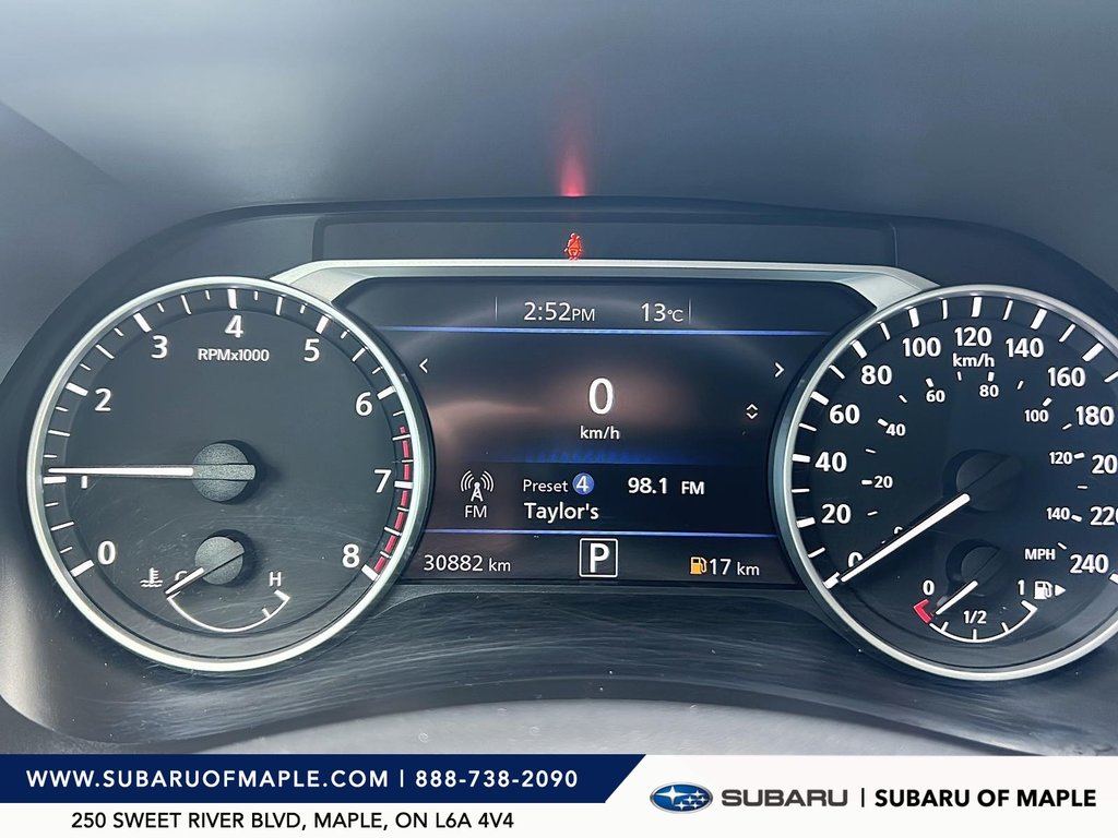 2021  Sentra SR CVT in Vaughan, Ontario - 11 - w1024h768px