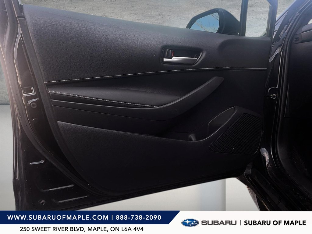 2020 Toyota Corolla Hatchback CVT in Vaughan, Ontario - 11 - w1024h768px