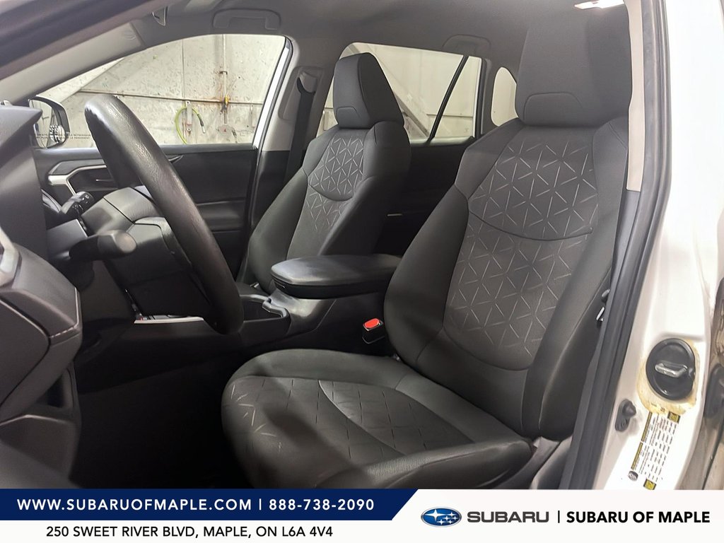 2023 Toyota RAV4 Hybrid LE AWD in Vaughan, Ontario - 9 - w1024h768px