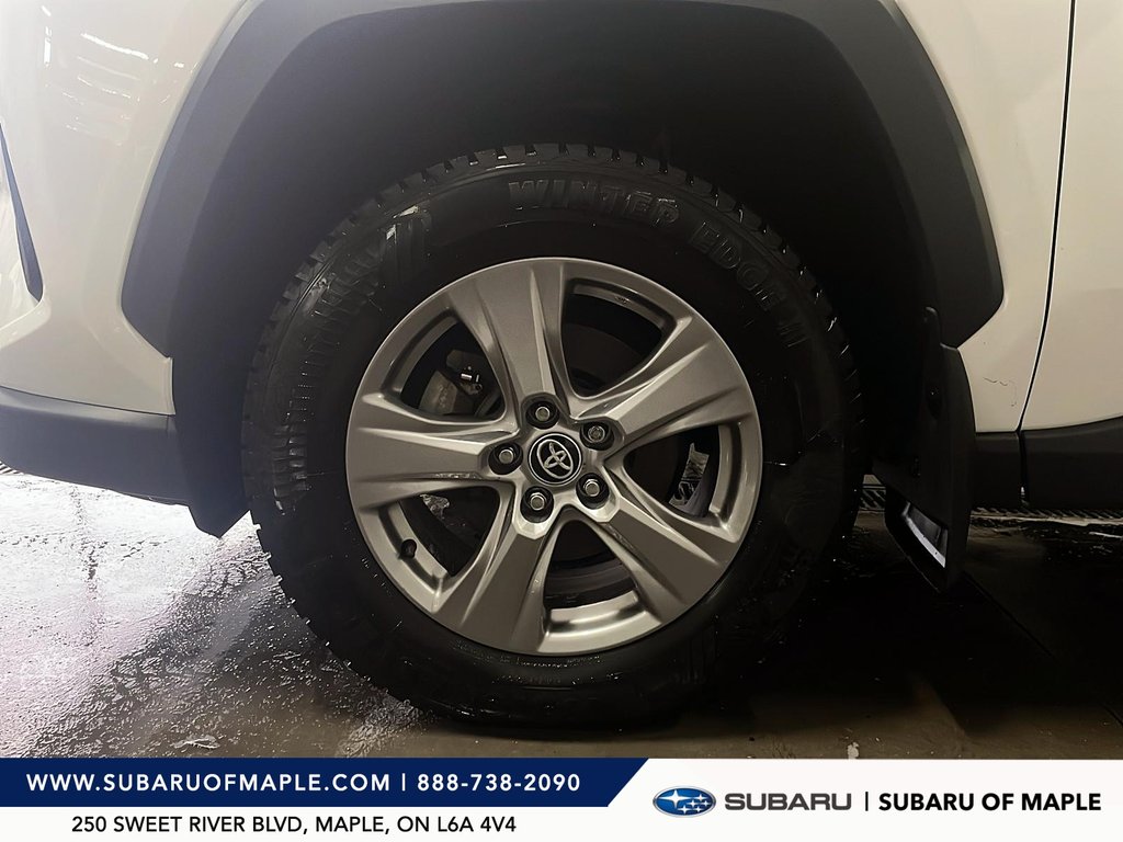 2023 Toyota RAV4 Hybrid LE AWD in Vaughan, Ontario - 7 - w1024h768px