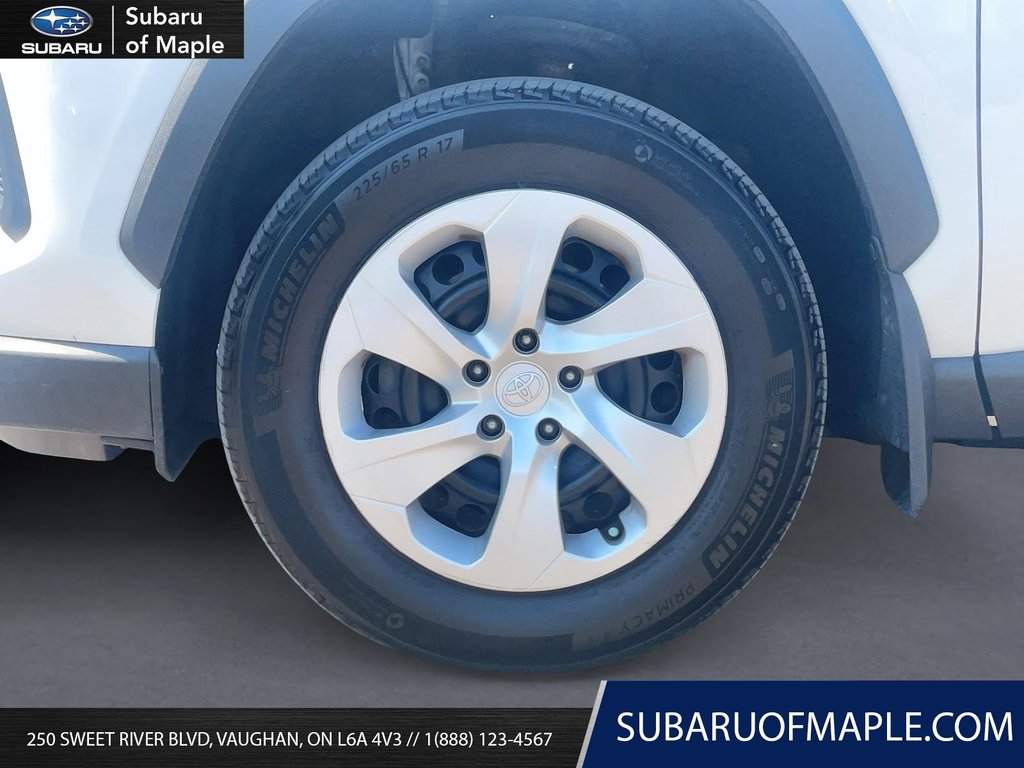 2020 Toyota RAV4 AWD LE in Vaughan, Ontario - 7 - w1024h768px