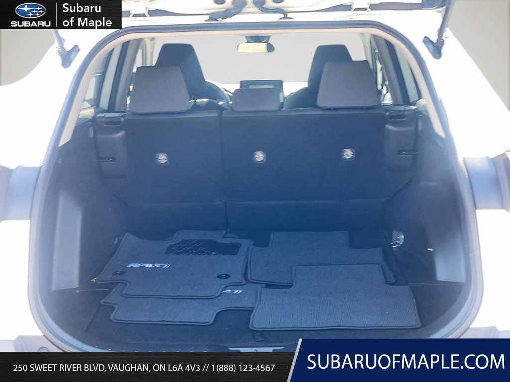2020 Toyota RAV4 AWD LE in Vaughan, Ontario - 6 - w1024h768px