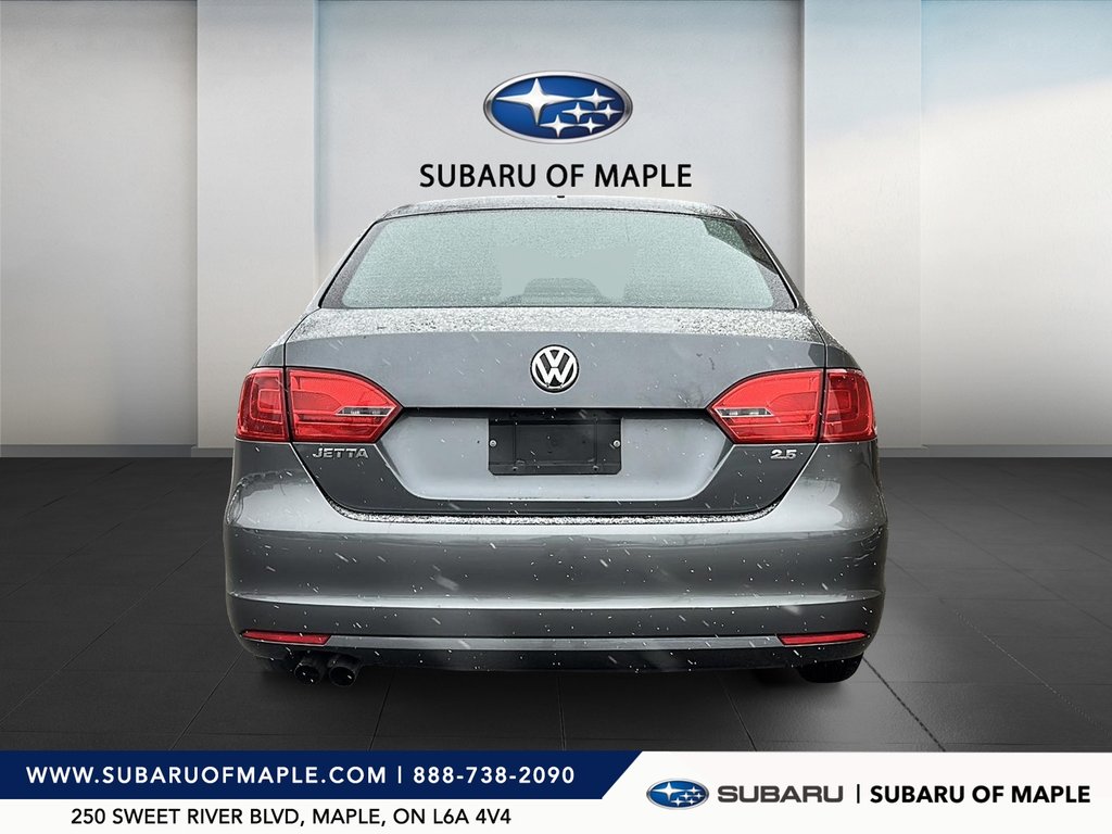 2011  Jetta Trendline 2.0 6sp w/Tip in Vaughan, Ontario - 3 - w1024h768px