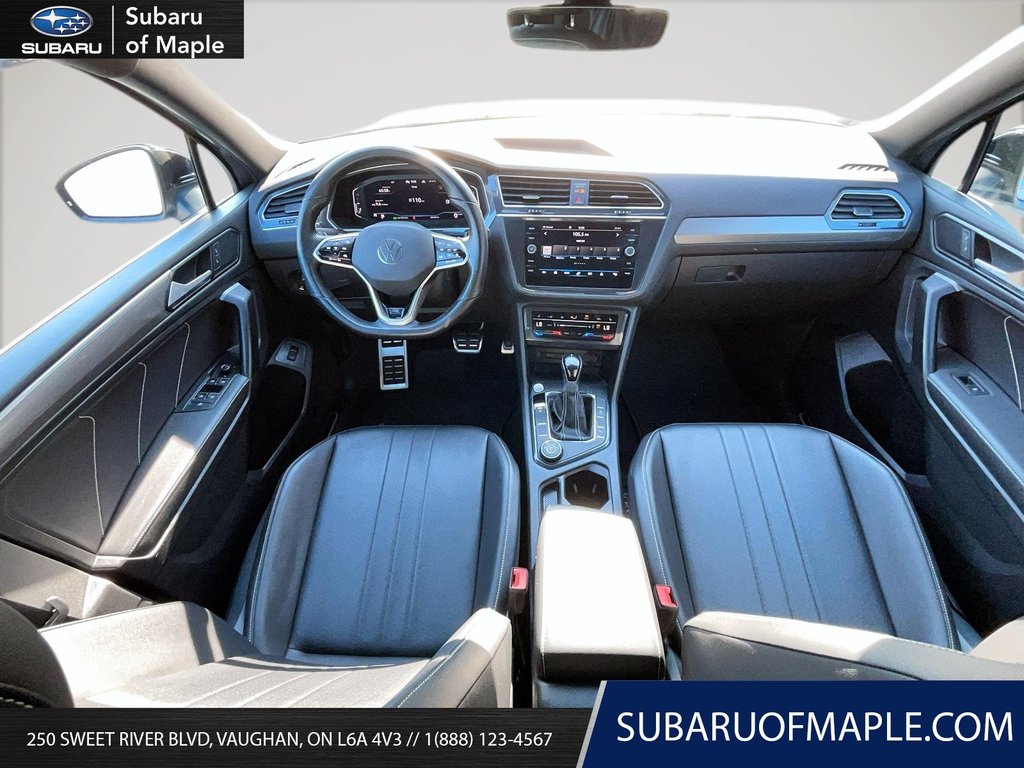 2022 Volkswagen Tiguan Comfortline R-Line Black 2.0T 8sp at w/Tip 4M in Vaughan, Ontario - 11 - w1024h768px