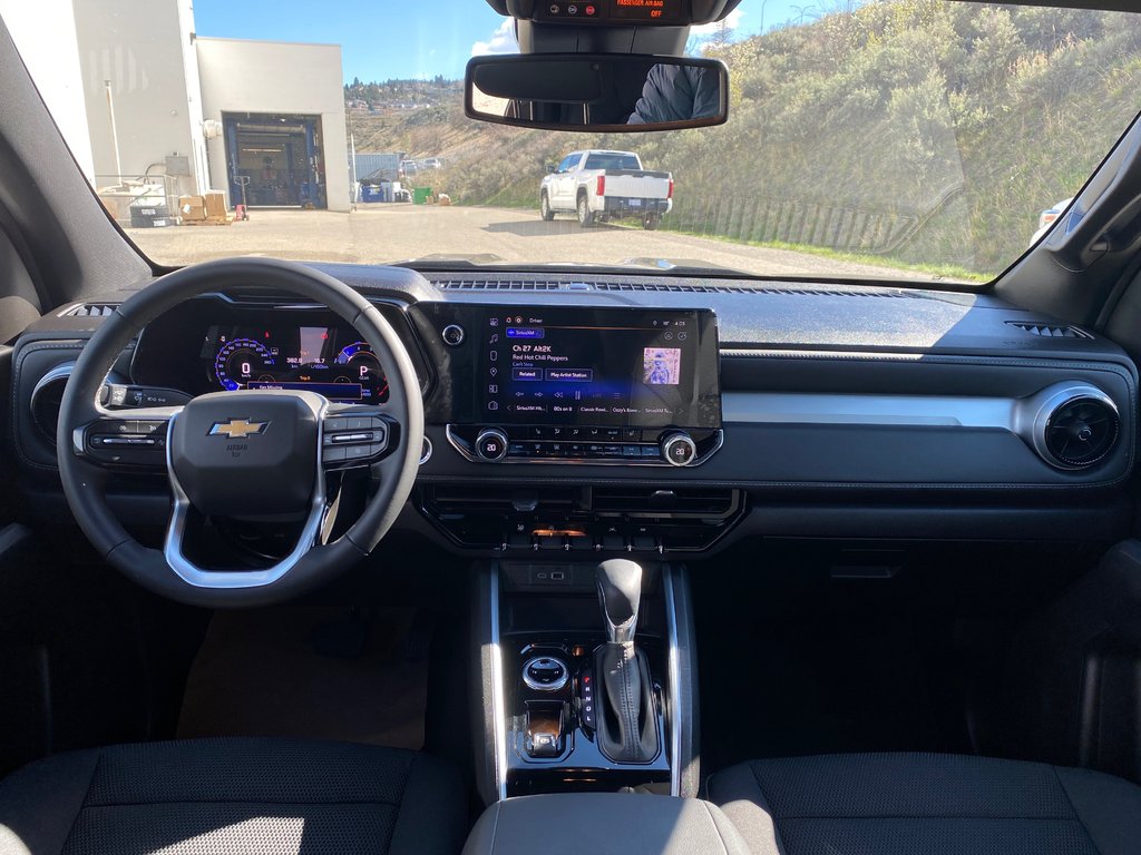 2024 Chevrolet Colorado 4WD LT in Kamloops, British Columbia - 11 - w1024h768px