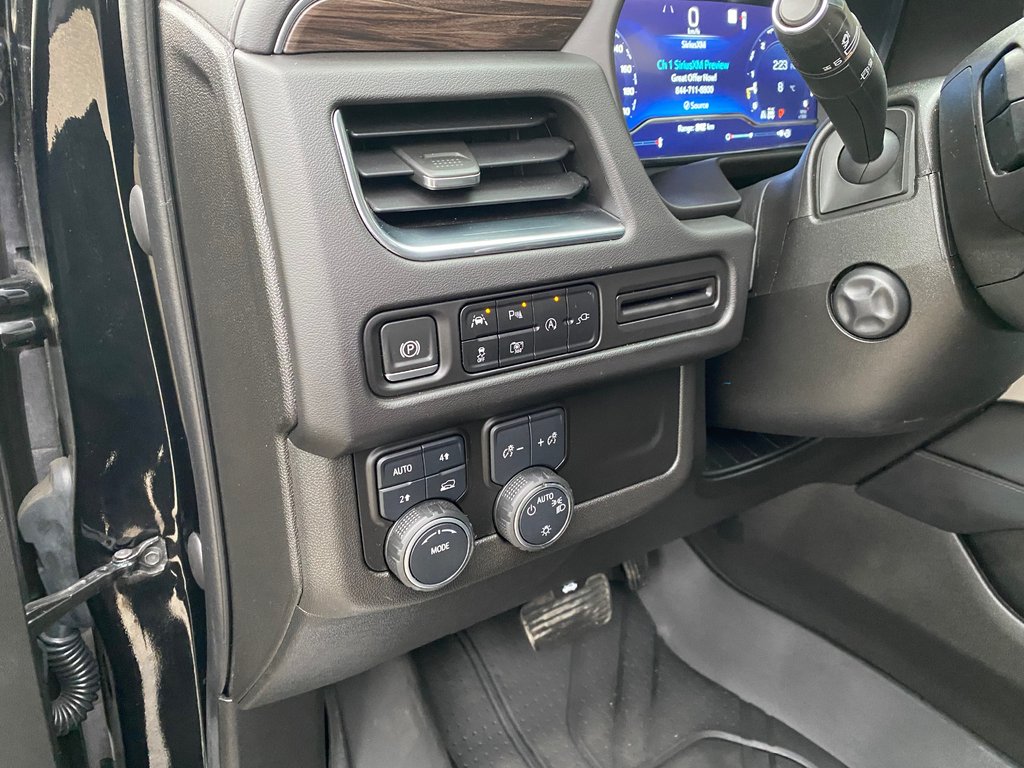 2022 Chevrolet Tahoe LT in Kamloops, British Columbia - 16 - w1024h768px