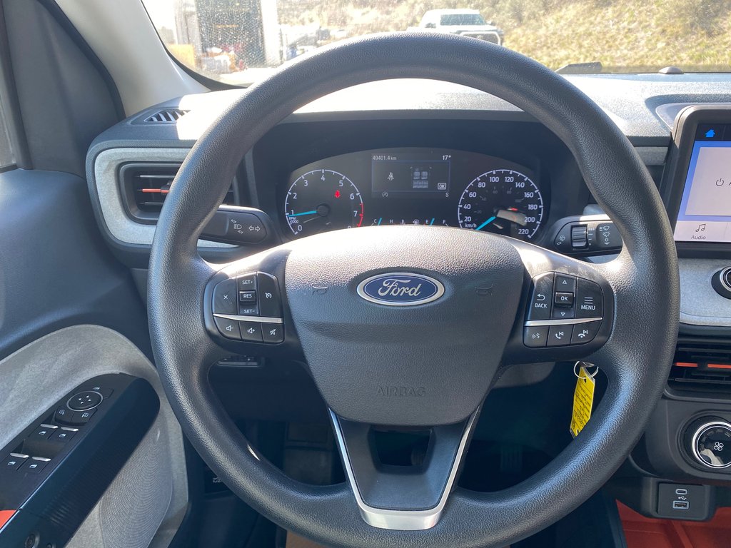 2023 Ford Maverick XLT AWD in Kamloops, British Columbia - 14 - w1024h768px