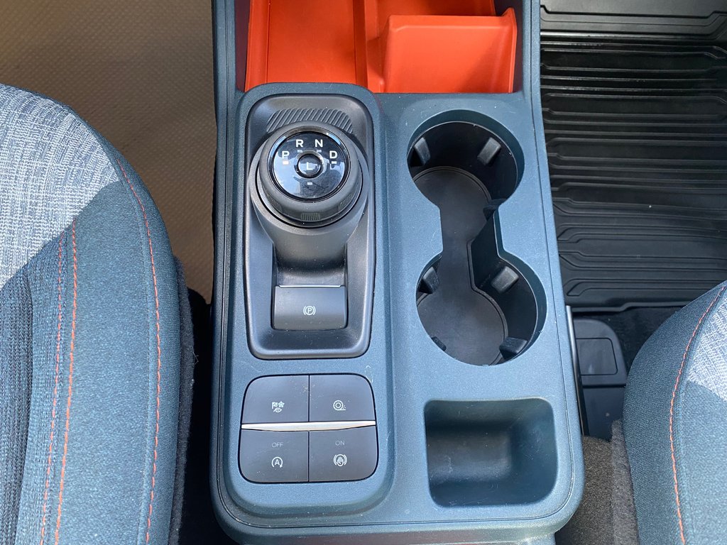 2023 Ford Maverick XLT AWD in Kamloops, British Columbia - 13 - w1024h768px