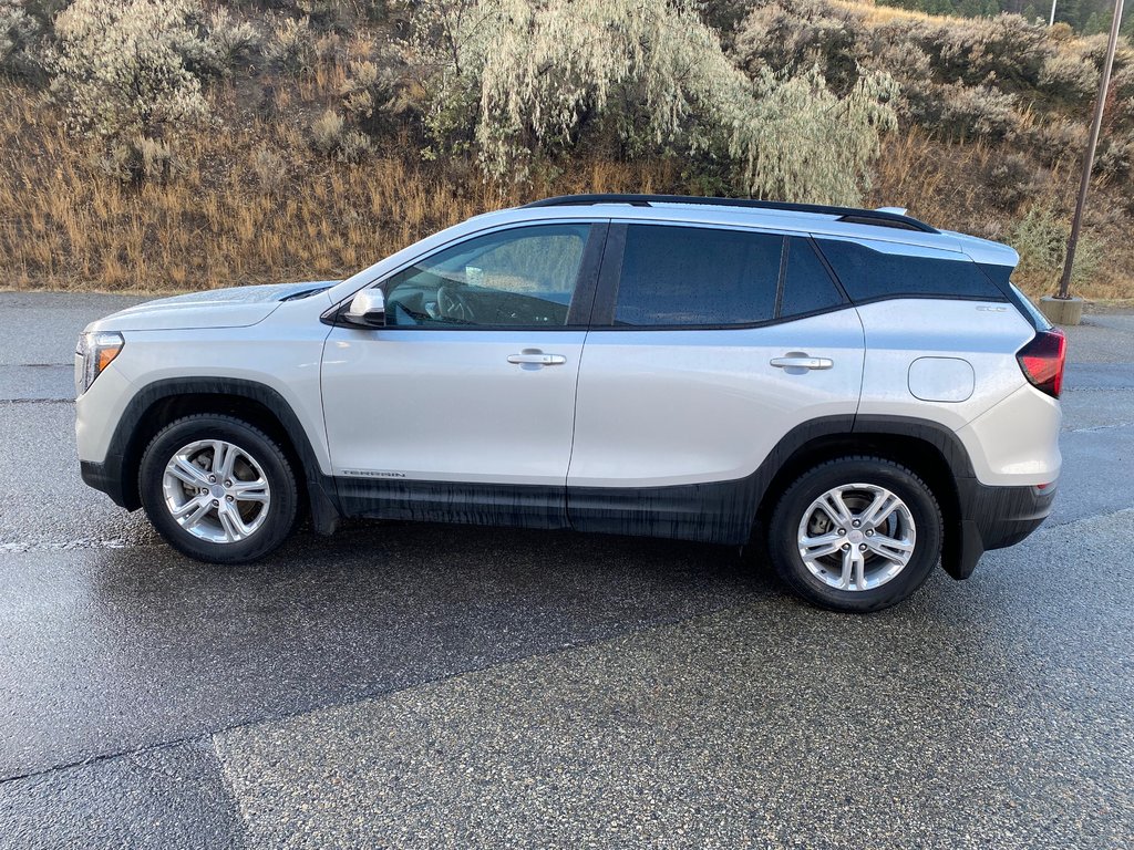 2022 GMC Terrain SLE in Kamloops, British Columbia - 5 - w1024h768px
