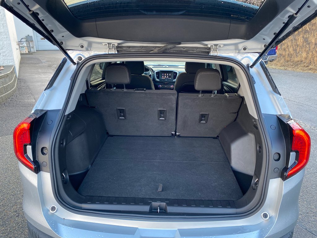 2022 GMC Terrain SLE in Kamloops, British Columbia - 9 - w1024h768px