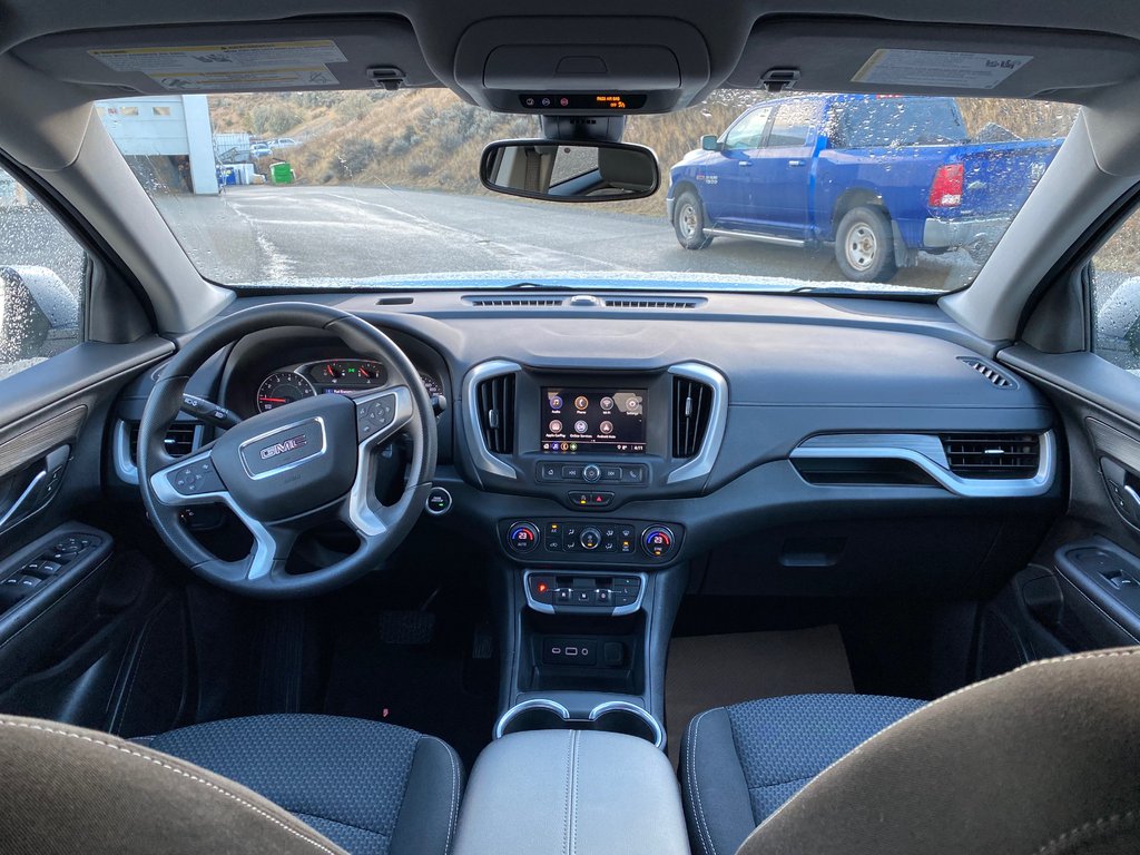 2022 GMC Terrain SLE in Kamloops, British Columbia - 11 - w1024h768px