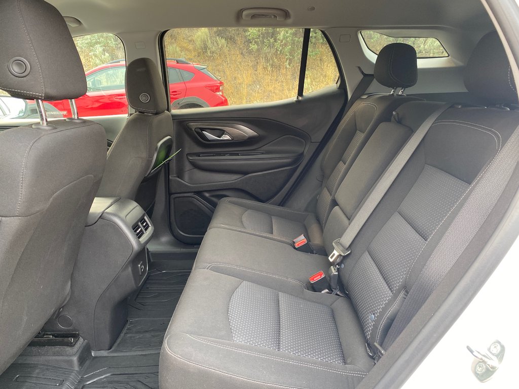 2024 GMC Terrain SLE in Kamloops, British Columbia - 8 - w1024h768px