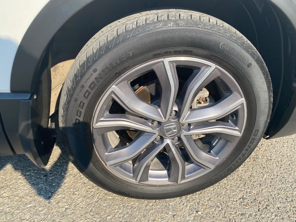 2021 Honda CR-V Touring AWD in Kamloops, British Columbia - 10 - w1024h768px