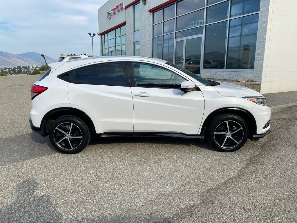 2022 Honda HR-V Sport in Kamloops, British Columbia - 2 - w1024h768px