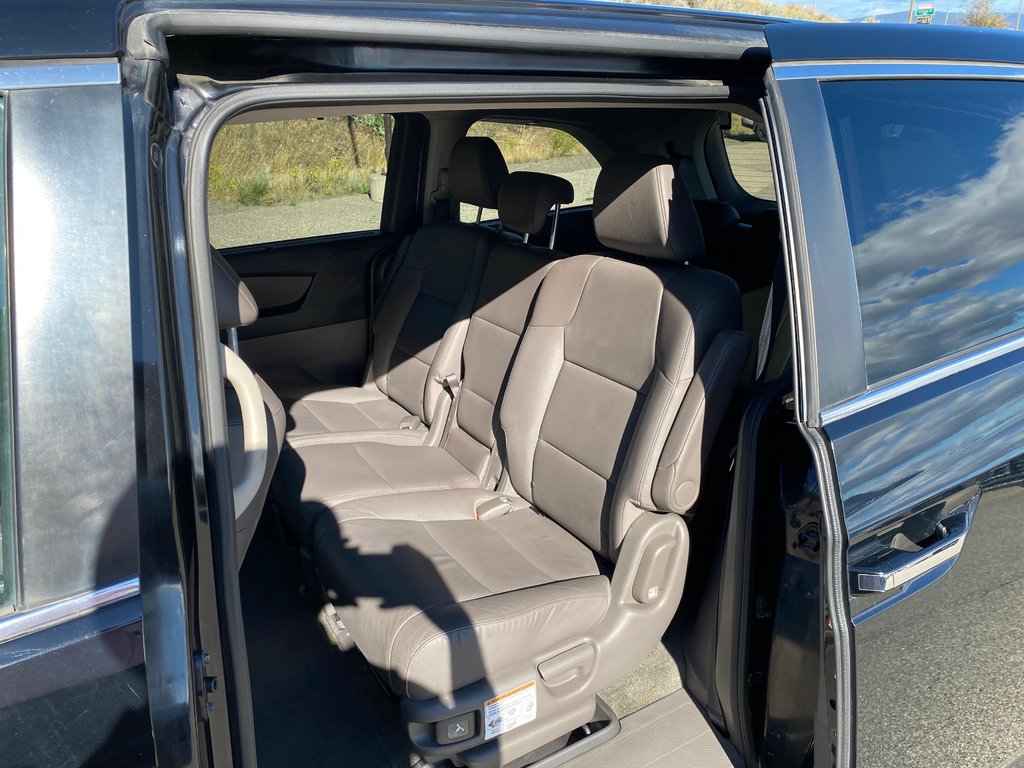 2016 Honda Odyssey EX-L in Kamloops, British Columbia - 12 - w1024h768px